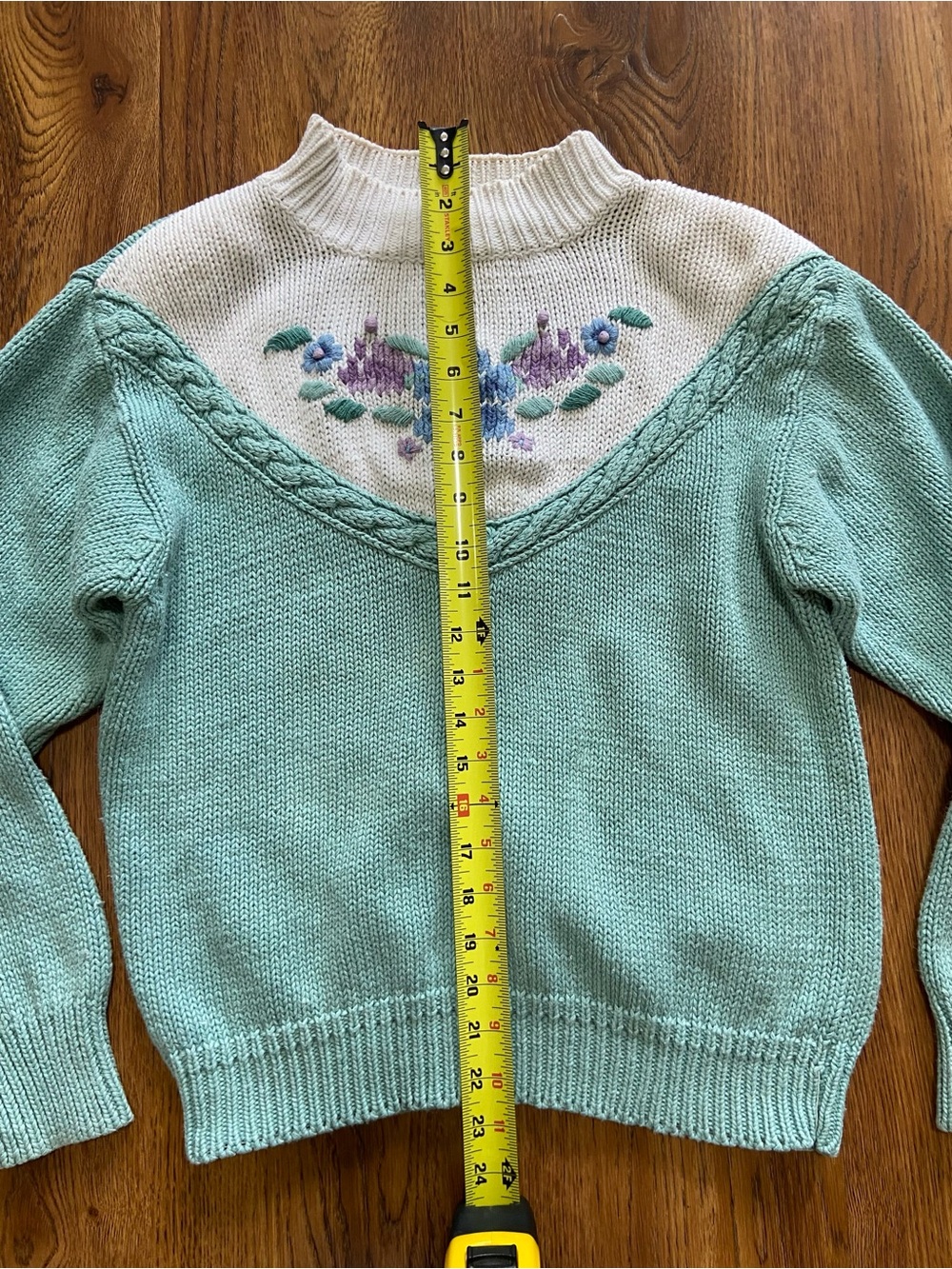 Vintage Jantzen Cream Yoke with Mint Body Floral Knit Sweater with wear - Picture 7 of 9